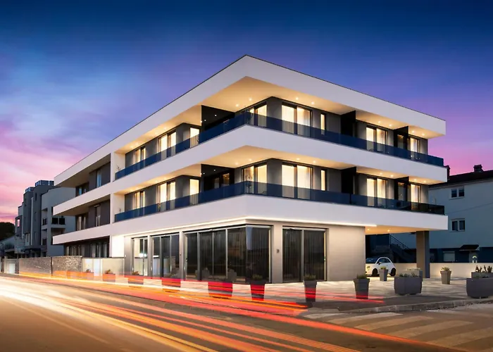 Fly Rooms Medulin - 50M From The Beach - New 2024